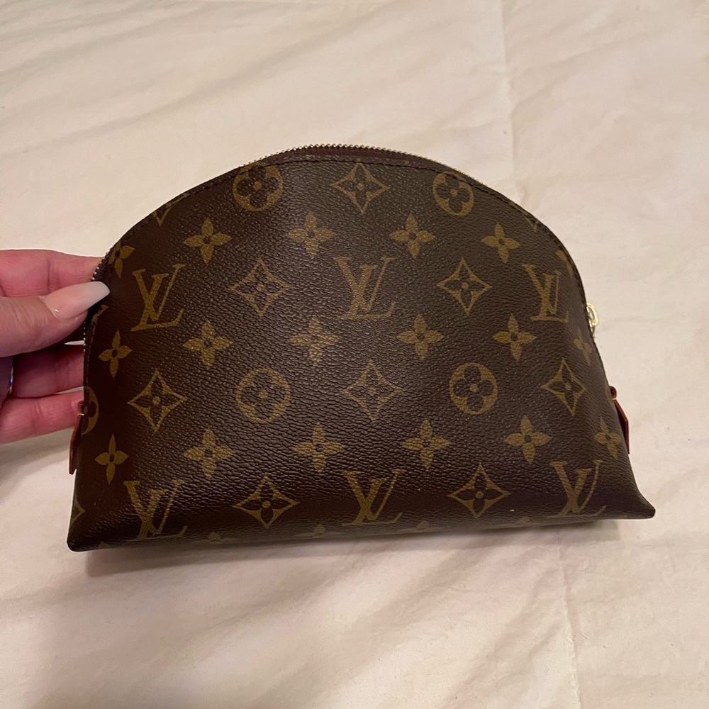 Lv gm makeup bag